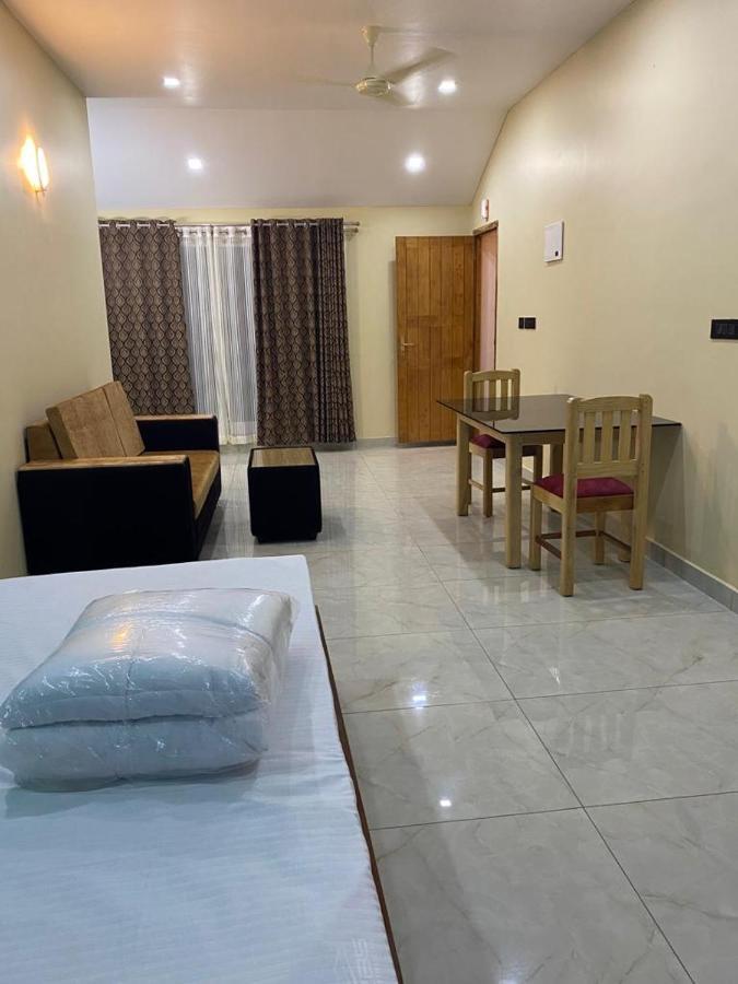 ואגאמון Earth Lounge Resort מראה חיצוני תמונה
